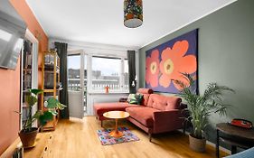 Wehost Spacious Traveller'S Hq Above Metro @Vilhonvuorenkuja 16